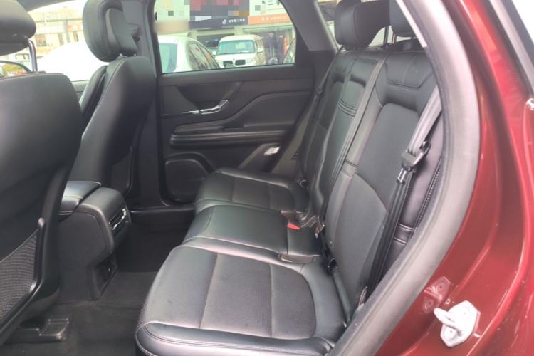 Used Lincoln Corsair 2022 2.0T Two-Wheel Drive Deluxe Edition Left Rear Seat