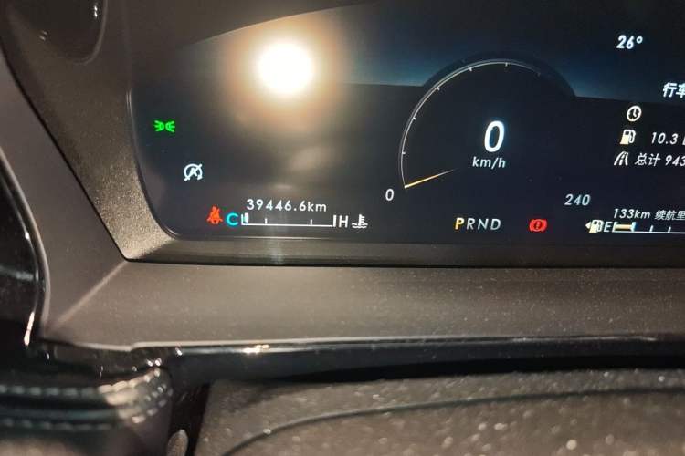 Used Lincoln Corsair 2022 2.0T Two-Wheel Drive Deluxe Edition Odometer Close Up