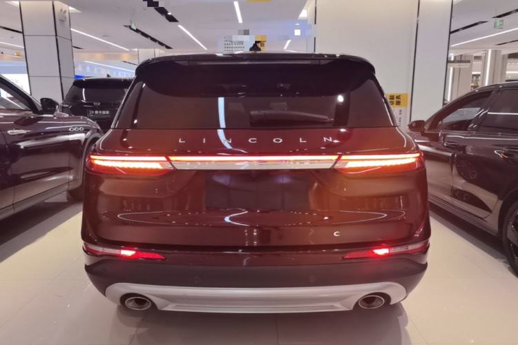 Used Lincoln Corsair 2022 2.0T Two-Wheel Drive Deluxe Edition Rear