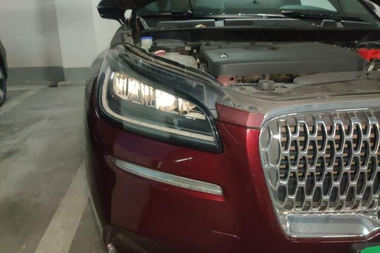 Used Lincoln Corsair 2022 2.0T Two-Wheel Drive Luxury Edition Right Front Headlight