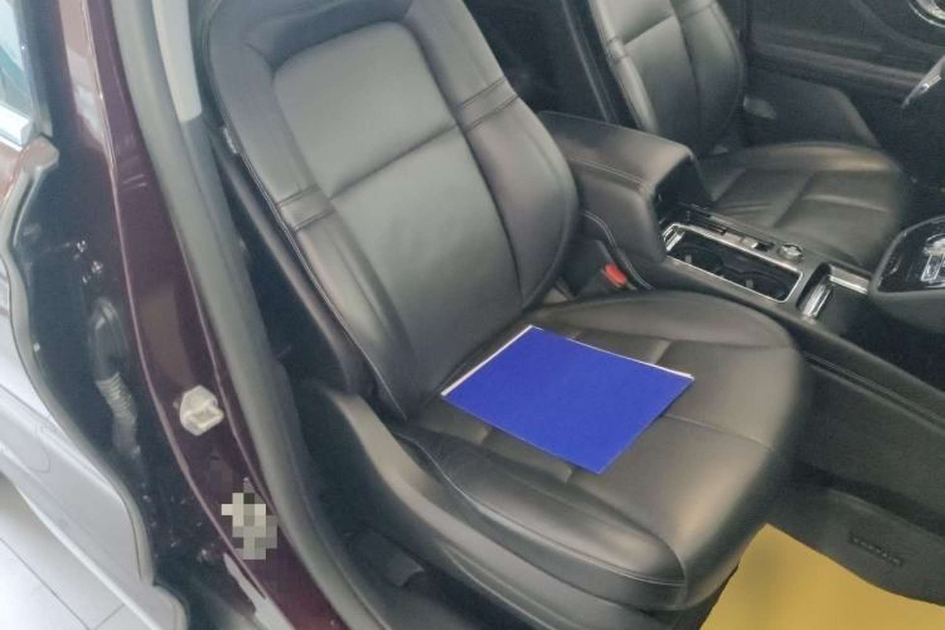 Used Lincoln Corsair 2022 2.0T Two-Wheel Drive Luxury Edition Right Front Seat