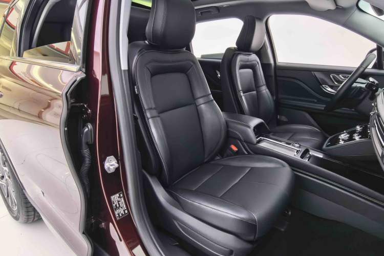 Used Lincoln Corsair 2022 2.0T Two-Wheel Drive Deluxe Edition Right Front Seat