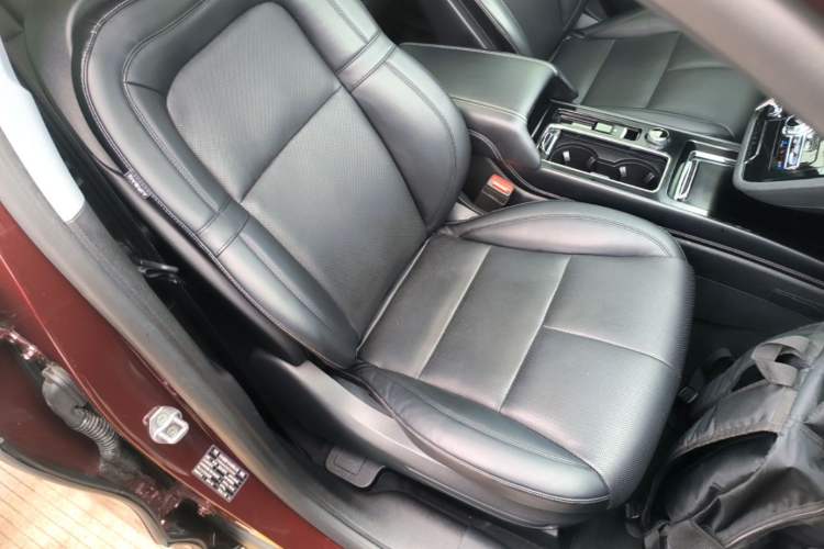 Used Lincoln Corsair 2022 2.0T Two-Wheel Drive Deluxe Edition Right Front Seat