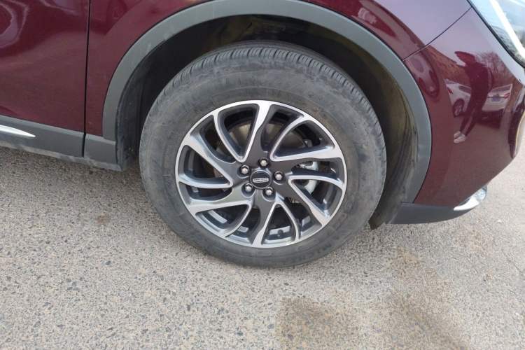 Used Lincoln Corsair 2022 2.0T Two-Wheel Drive Deluxe Edition Right Front Wheel Hub