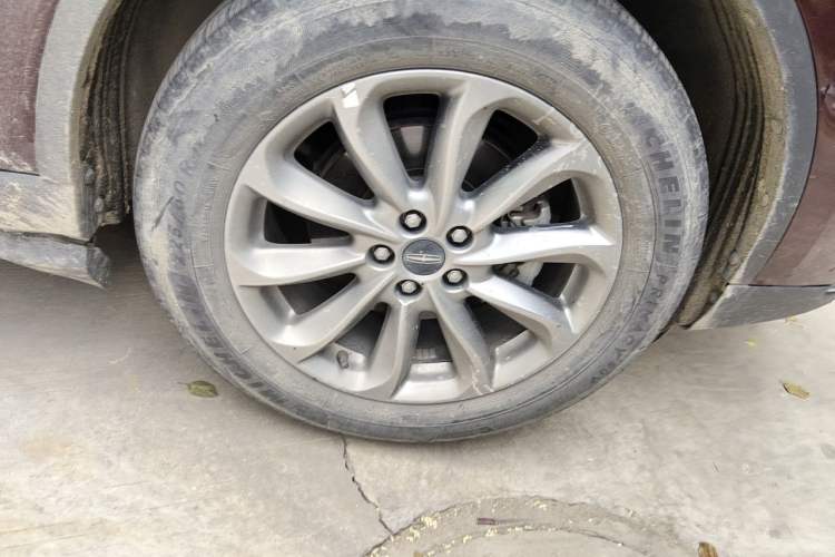 Used Lincoln Corsair 2022 2.0T Two-Wheel Drive Deluxe Edition Right Front Wheel Hub