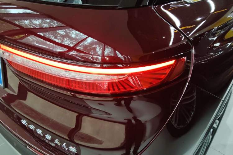 Used Lincoln Corsair 2022 2.0T Two-Wheel Drive Luxury Edition Right Rear Taillight