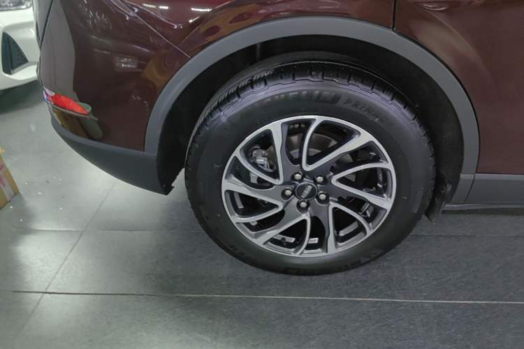 Used Lincoln Corsair 2022 2.0T Two-Wheel Drive Deluxe Edition Right Rear Wheel Hub