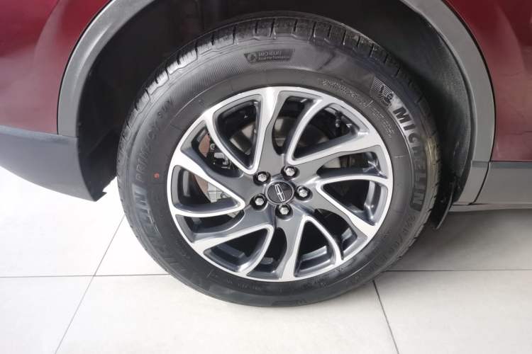 Used Lincoln Corsair 2022 2.0T Two-Wheel Drive Deluxe Edition Right Rear Wheel Hub