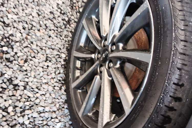 Used Lincoln Corsair 2022 2.0T Four-Wheel Drive Prestige Edition Right Rear Wheel Hub