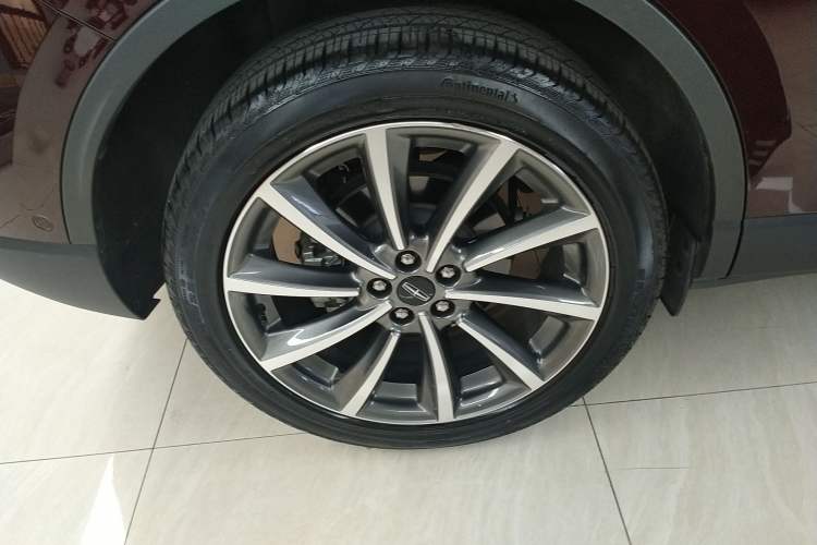 Used Lincoln Corsair 2022 2.0T Four-Wheel Drive Prestige Edition Right Rear Wheel Hub