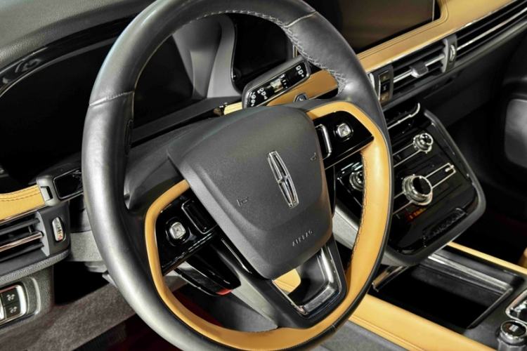 Used Lincoln Corsair 2022 2.0T Two-Wheel Drive Luxury Edition Steering Wheel