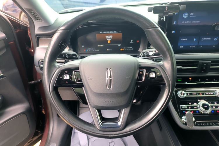 Used Lincoln Corsair 2022 2.0T Two-Wheel Drive Deluxe Edition Steering Wheel
