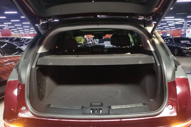 Used Lincoln Corsair 2022 2.0T Two-Wheel Drive Deluxe Edition Trunk