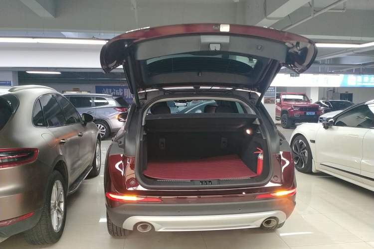 Used Lincoln Corsair 2022 2.0T Four-Wheel Drive Prestige Edition Trunk