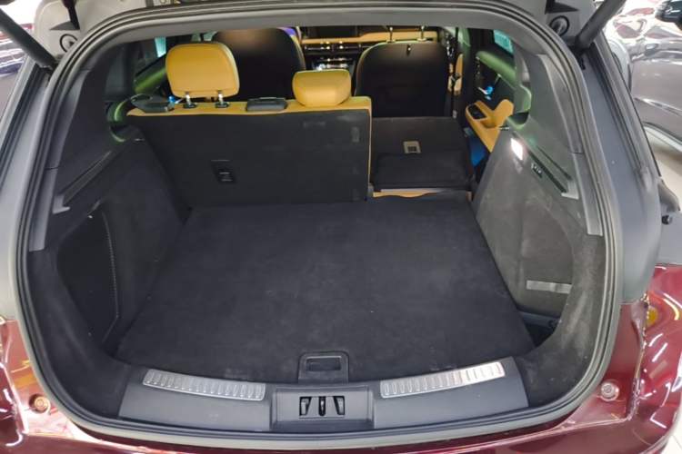 Used Lincoln Corsair 2022 2.0T Two-Wheel Drive Luxury Edition Trunk