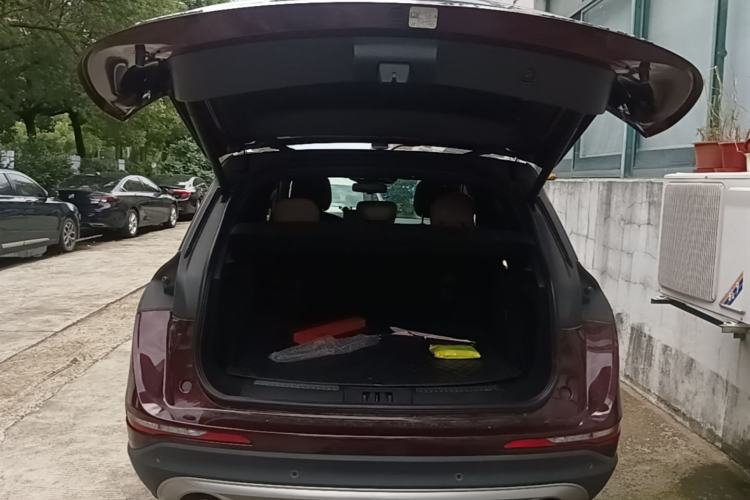 Used Lincoln Corsair 2022 2.0T Two-Wheel Drive Luxury Edition Trunk