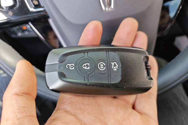 Used Lincoln Corsair 2022 2.0T Two-Wheel Drive Luxury Edition Vehicle Key