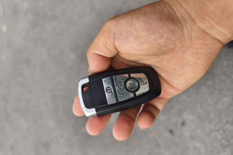 Used Lincoln Corsair 2022 2.0T Two-Wheel Drive Deluxe Edition Vehicle Key