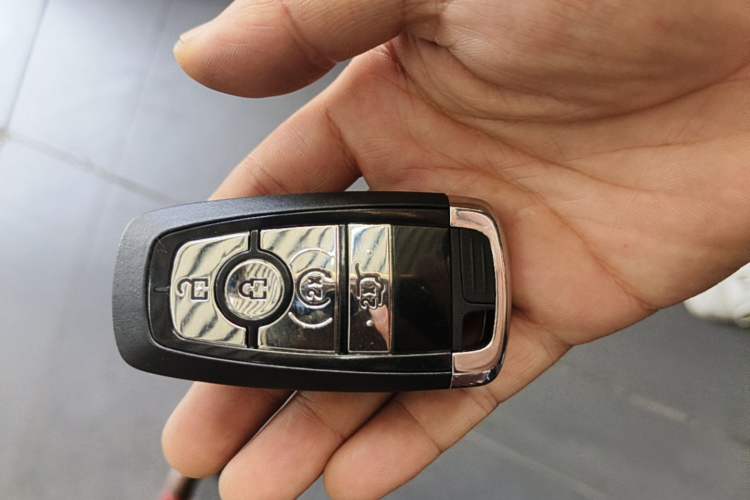 Used Lincoln Corsair 2022 2.0T Two-Wheel Drive Deluxe Edition Vehicle Key