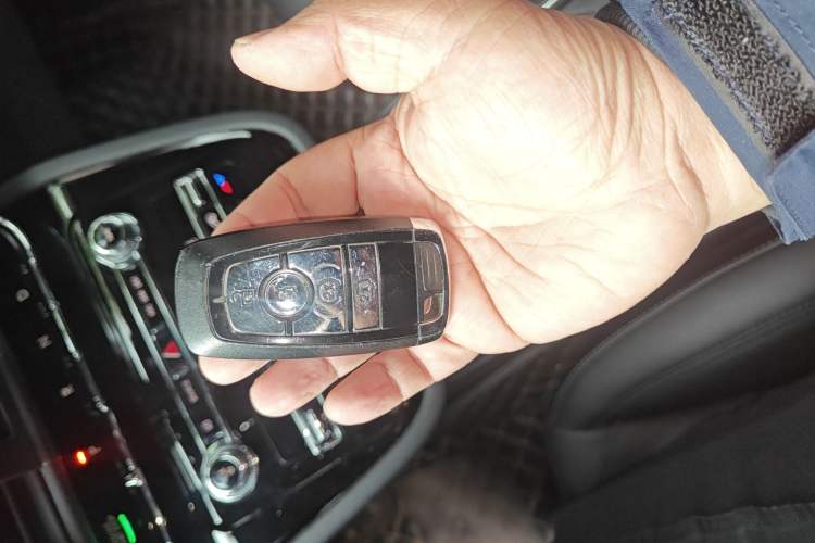 Used Lincoln Corsair 2022 2.0T Two-Wheel Drive Deluxe Edition Vehicle Key