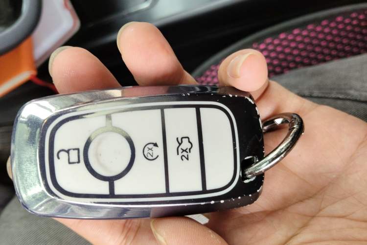 Used Lincoln Corsair 2022 2.0T Two-Wheel Drive Deluxe Edition Vehicle Key