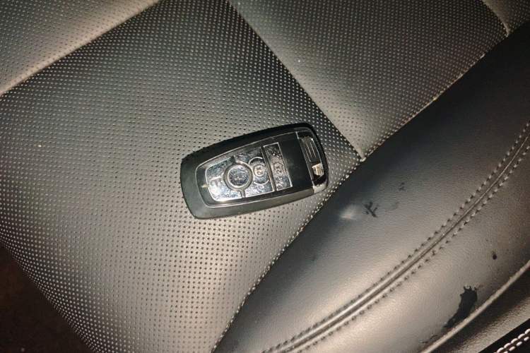 Used Lincoln Corsair 2022 2.0T Two-Wheel Drive Deluxe Edition Vehicle Key