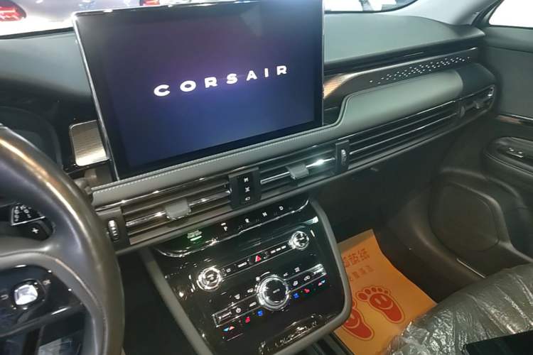 Used Lincoln Corsair 2022 Revised Version 2.0T Two-Wheel Drive Premium Edition Audio And AC Panel
