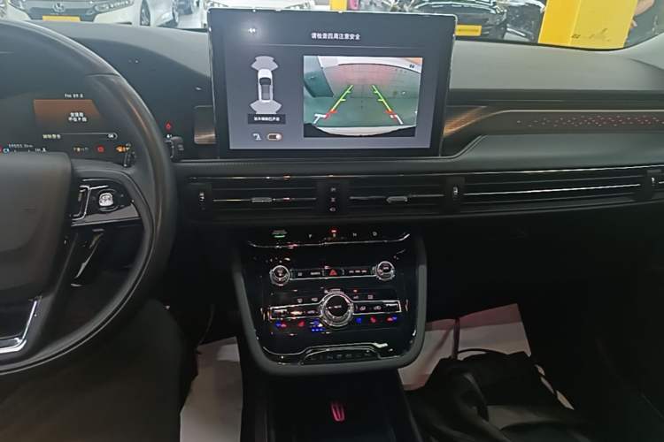 Used Lincoln Corsair 2022 2.0T Two-Wheel Drive Deluxe Edition Audio And AC Panel