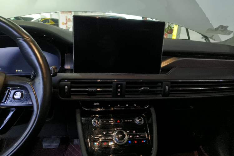 Used Lincoln Corsair 2022 Revised Version 2.0T Two-Wheel Drive Luxury Edition Audio And AC Panel