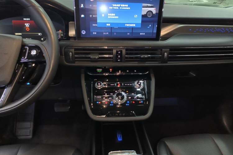 Used Lincoln Corsair 2022 2.0T Two-Wheel Drive Deluxe Edition Audio And AC Panel