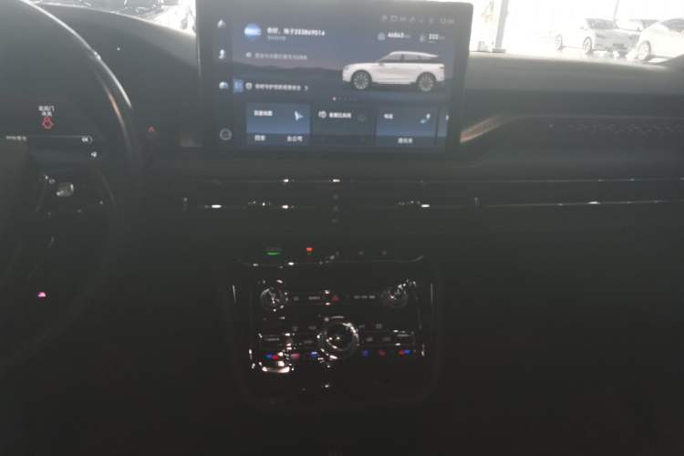 Used Lincoln Corsair 2022 Revised Version 2.0T Two-Wheel Drive Luxury Edition Audio And AC Panel