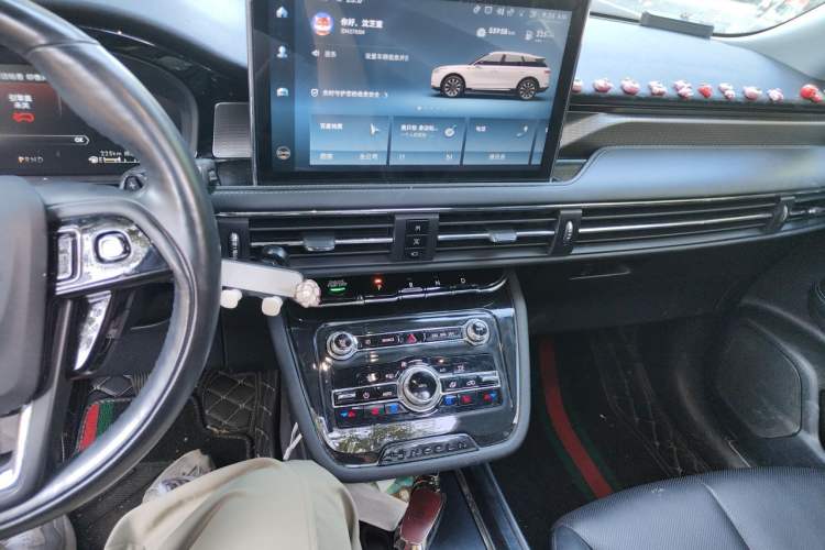 Used Lincoln Corsair 2022 2.0T Two-Wheel Drive Deluxe Edition Audio And AC Panel