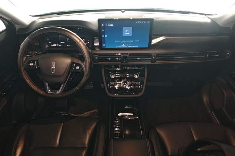 Used Lincoln Corsair 2022 2.0T Two-Wheel Drive Luxury Edition Center Console