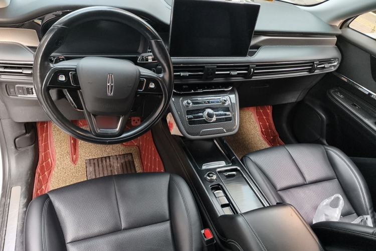 Used Lincoln Corsair 2022 2.0T Two-Wheel Drive Deluxe Edition Center Console