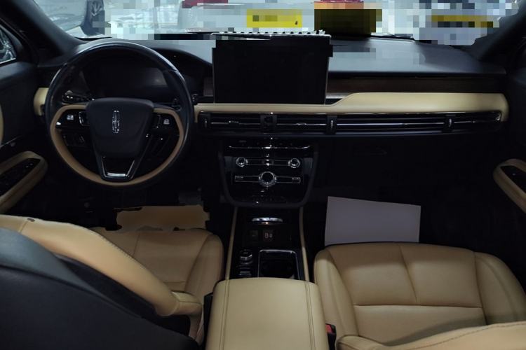 Used Lincoln Corsair 2022 2.0T Two-Wheel Drive Luxury Edition Center Console