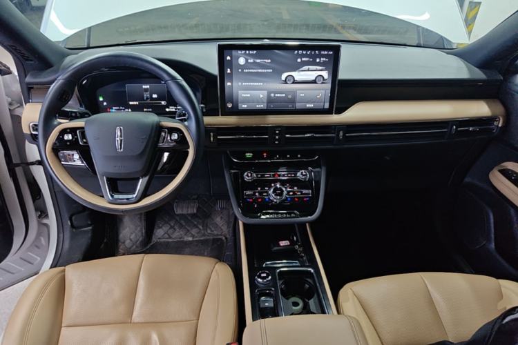 Used Lincoln Corsair 2022 2.0T Two-Wheel Drive Luxury Edition Center Console