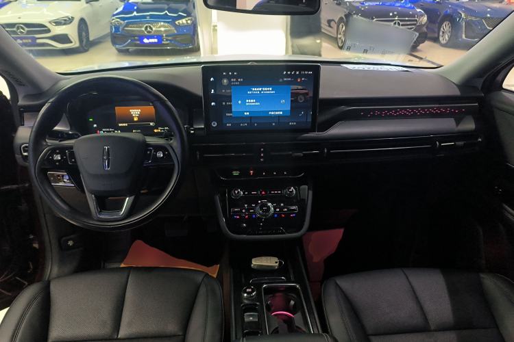 Used Lincoln Corsair 2022 2.0T Two-Wheel Drive Deluxe Edition Center Console