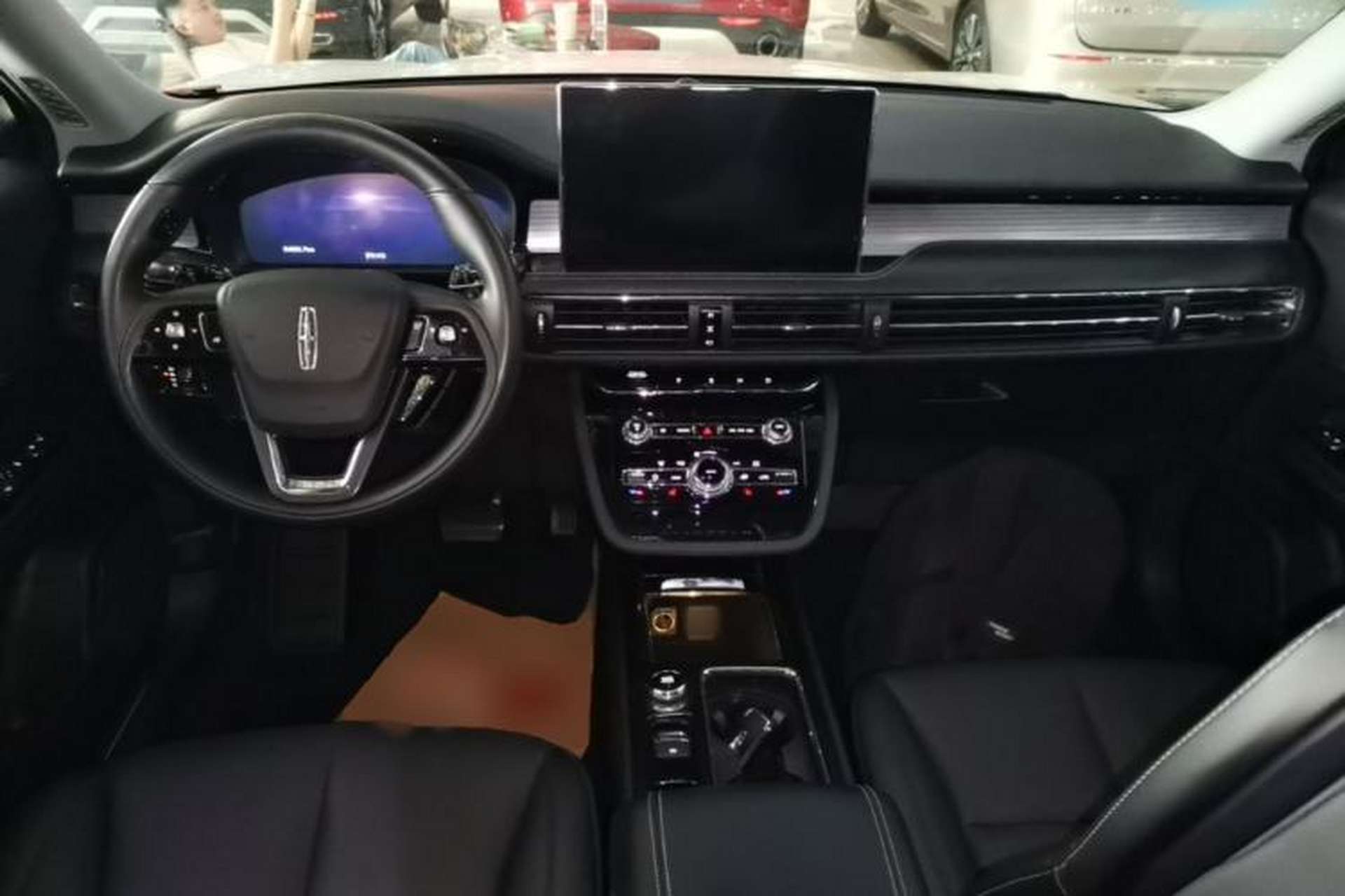 Used Lincoln Corsair 2022 2.0T Two-Wheel Drive Zunyue Edition Center Console