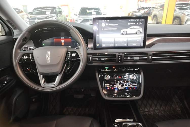 Used Lincoln Corsair 2022 Revised Version 2.0T Two-Wheel Drive Premium Edition Center Console