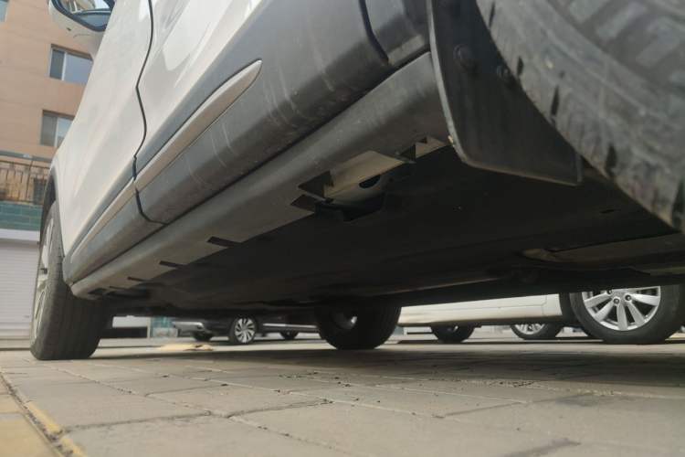 Used Lincoln Corsair 2022 Revised Version 2.0T Two-Wheel Drive Premium Edition Chassis Rear Left