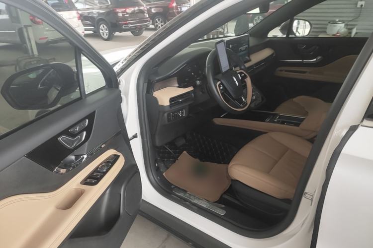 Used Lincoln Corsair 2022 2.0T Two-Wheel Drive Luxury Edition Driver Seat