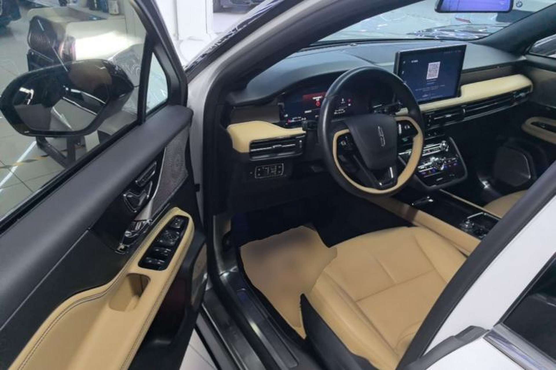 Used Lincoln Corsair 2022 2.0T Two-Wheel Drive Luxury Edition Driver Seat