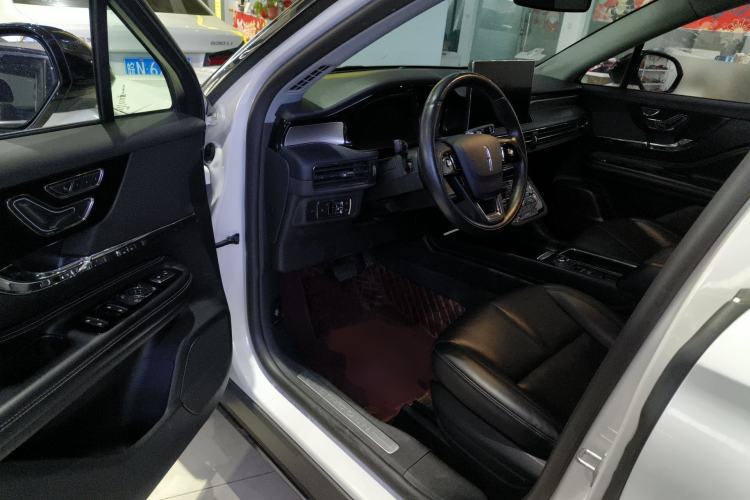 Used Lincoln Corsair 2022 Revised Version 2.0T Two-Wheel Drive Luxury Edition Driver Seat