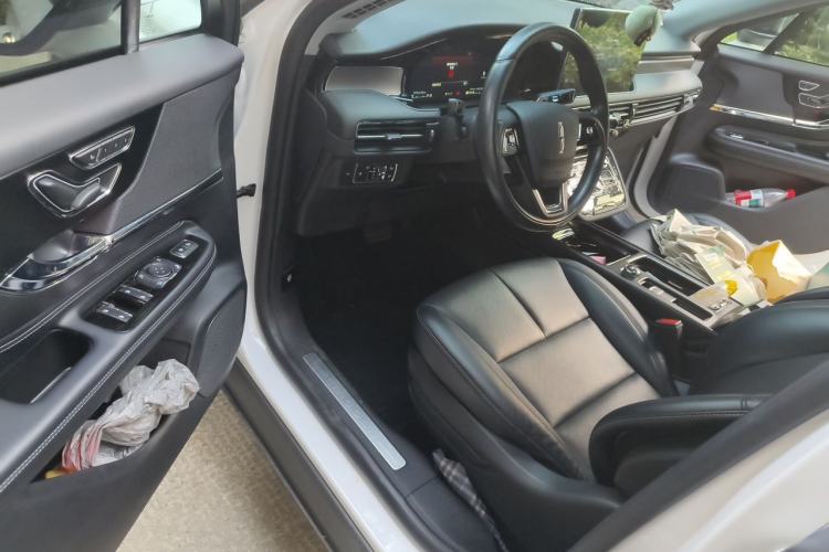 Used Lincoln Corsair 2022 2.0T Two-Wheel Drive Deluxe Edition Driver Seat