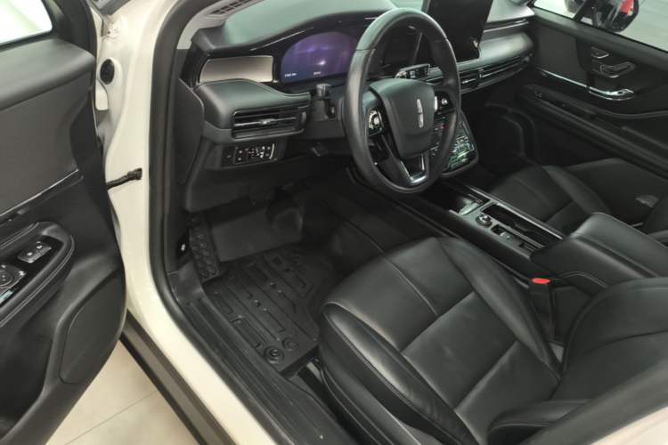 Used Lincoln Corsair 2022 2.0T Two-Wheel Drive Luxury Edition Driver Seat