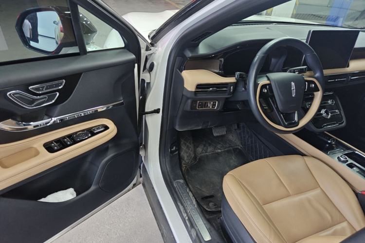 Used Lincoln Corsair 2022 2.0T Two-Wheel Drive Luxury Edition Driver Seat