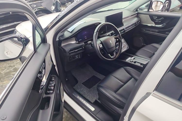 Used Lincoln Corsair 2022 Revised Version 2.0T Two-Wheel Drive Premium Edition Driver Seat