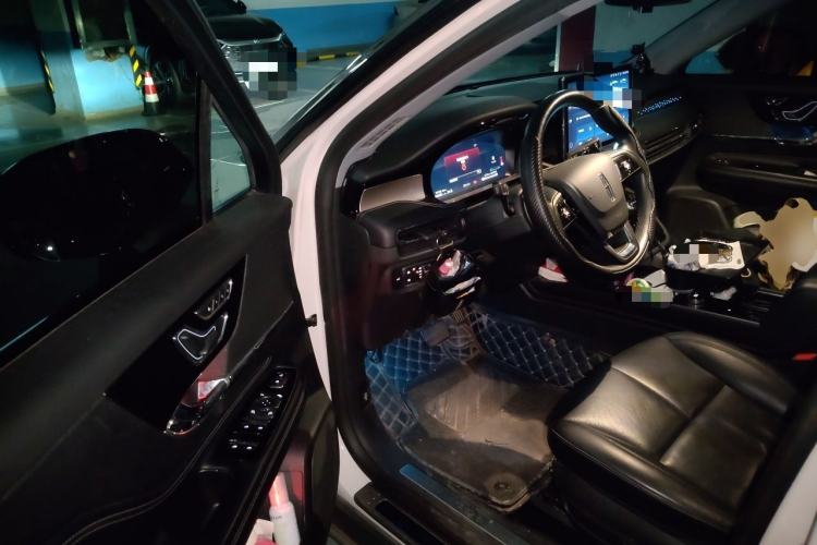 Used Lincoln Corsair 2022 2.0T Two-Wheel Drive Luxury Edition Driver Seat