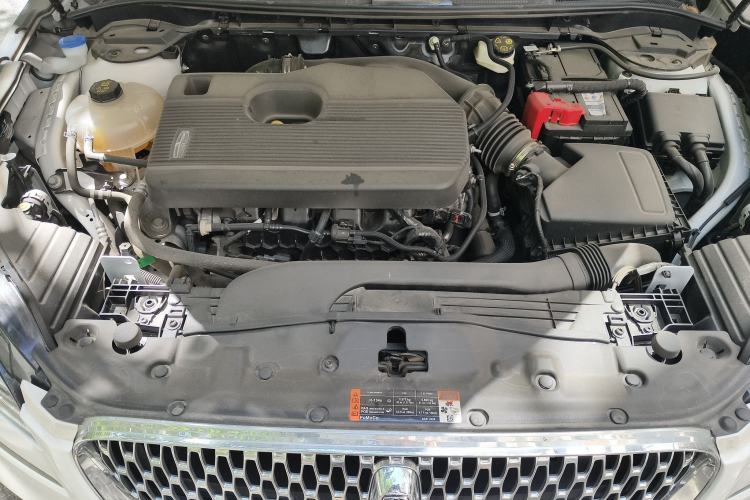 Used Lincoln Corsair 2022 2.0T Two-Wheel Drive Deluxe Edition Engine Bay