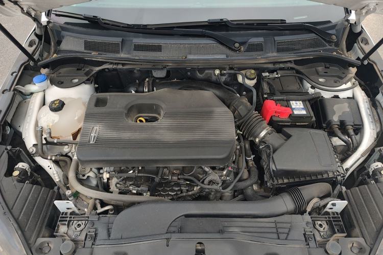 Used Lincoln Corsair 2022 2.0T Two-Wheel Drive Luxury Edition Engine Bay